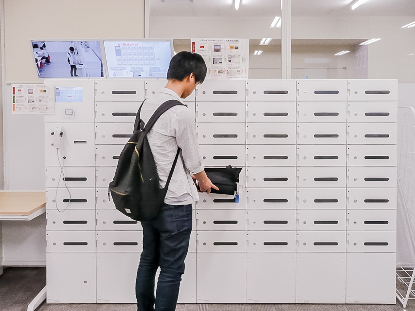 写真:D. 学生が自由に利用可能