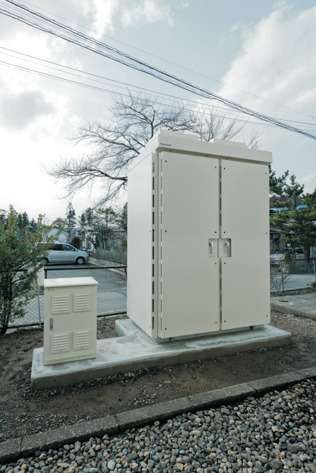 写真:村役場のリチウムイオン蓄電池