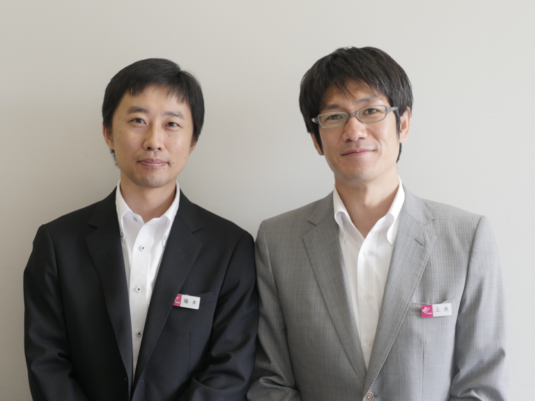 写真:阪急電鉄株式会社 上永直人 様(右) 株式会社阪急アドエージェンシー 福本智之 様(左)
