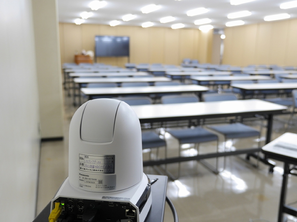 写真:HDインテグレーテッドカメラで教育の様子を撮影HDコムで配信