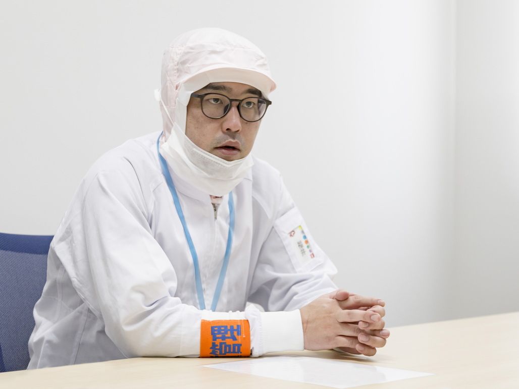 写真:関東パック株式会社 品質管理部 次長 福井 慎一郎 様