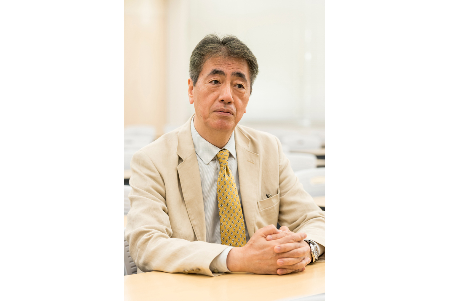 写真:知識工学部 経営システム工学科技士 伊東保昌 様 レッツノートは顧客満足度が高いことも選定の大きい要因です。