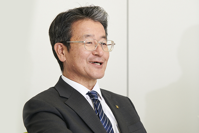 写真:科研製薬株式会社 情報システム部 部長 関本幸男 様