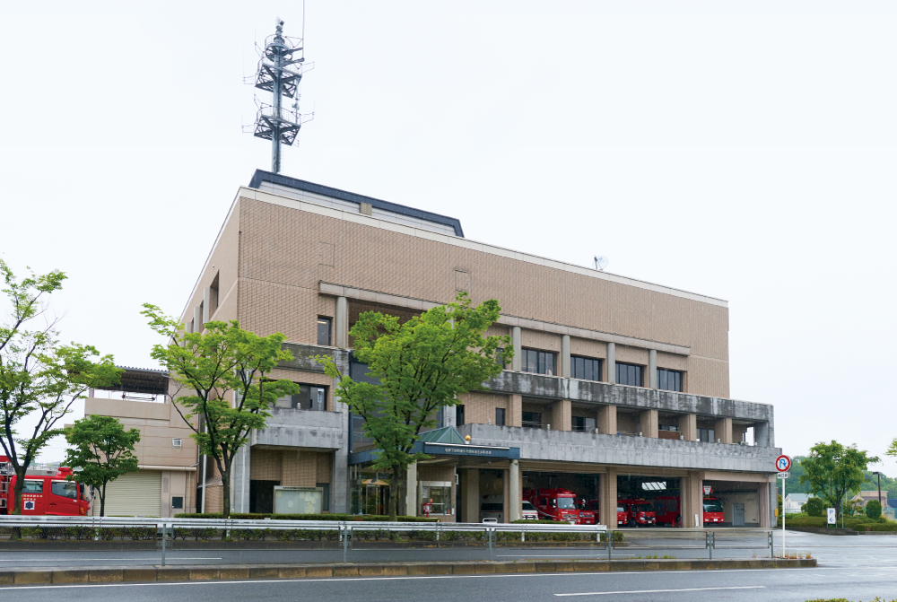 写真:柏原羽曳野藤井寺消防組合本部庁舎外観