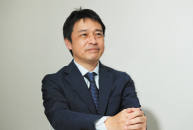 人物写真:三井不動産株式会社 ビルディング本部 業務推進室 事業環境調査グループ 統括 藤永 健二様