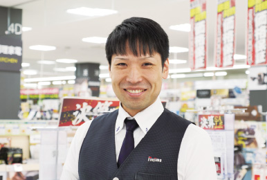 人物写真:株式会社ノジマ ブランチ横浜南部市場店 店長 佐伯 遼平 様