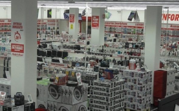 写真:Media Markt店内の様子