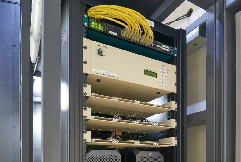 写真:バックヤードの機器類