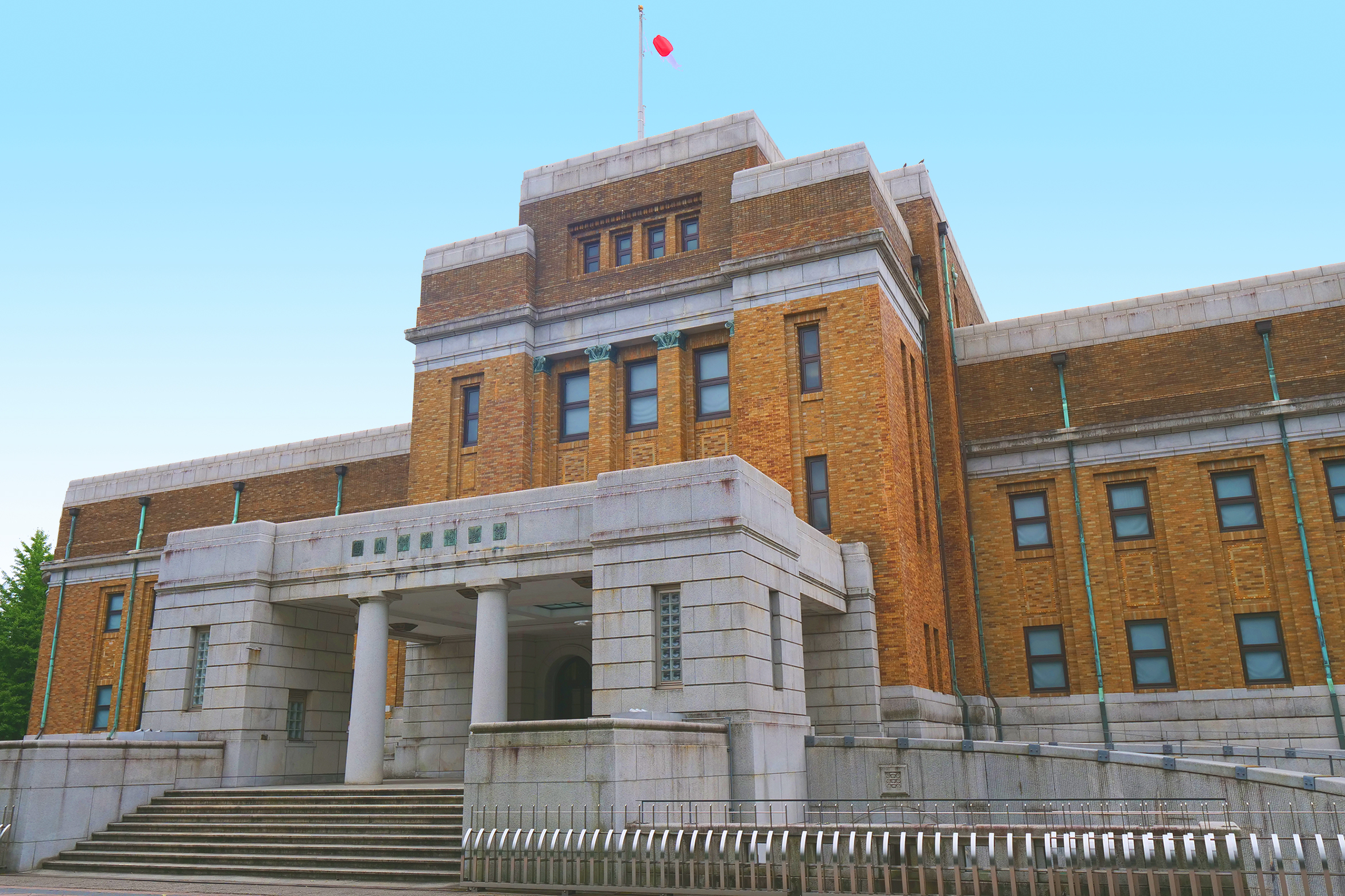 写真：国立科学博物館外観