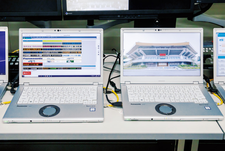 タイトラー/スコア表示操作パソコンと汎用タイトル操作パソコン
