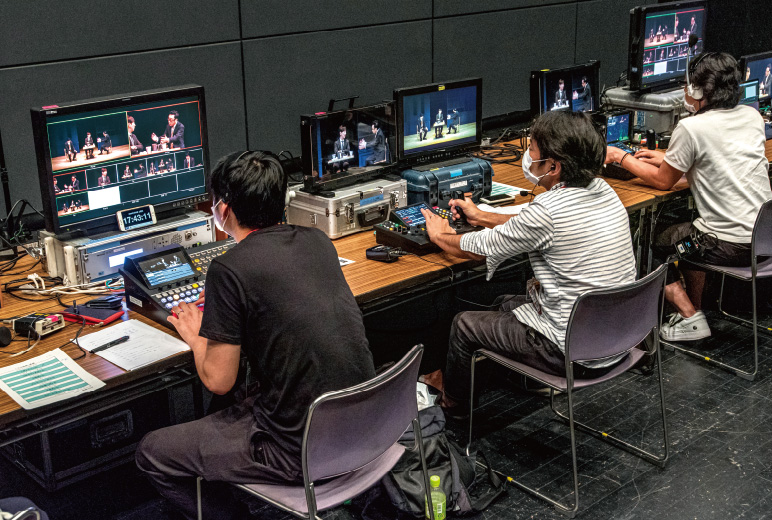 写真:撮影ベースの様子