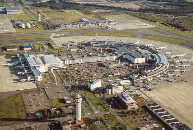 写真:新千歳空港ターミナルビル