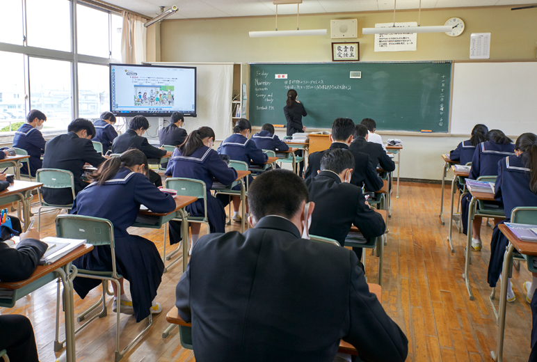 写真:教室内の電子黒板