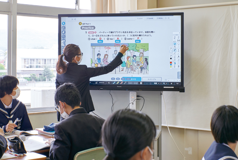 写真:デジタル教科書の音声も活用できる
