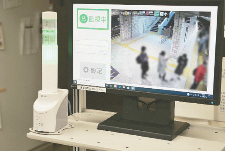 写真:監視室のモニタ設置デスクイメージ