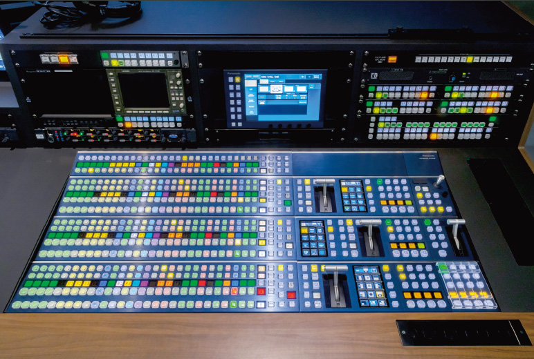 写真:制作サブのライブスイッチャーAV-HS7300