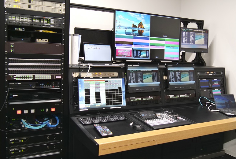 写真：送出設備