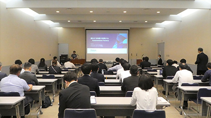 写真：展示会の様子