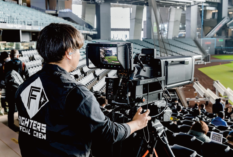 写真:4KスタジオカメラAK-UC4000
