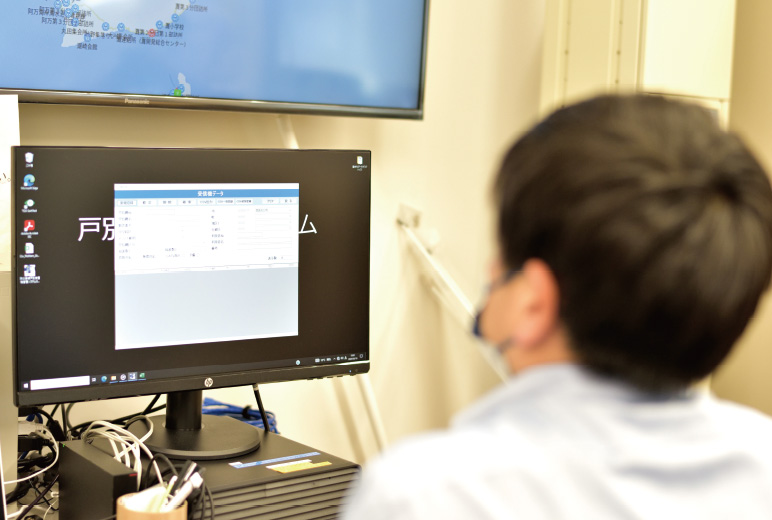 写真：戸別受信機管理システムの操作画面