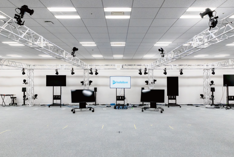 約100台のモーションキャプチャーカメラが設置されたスタジオA