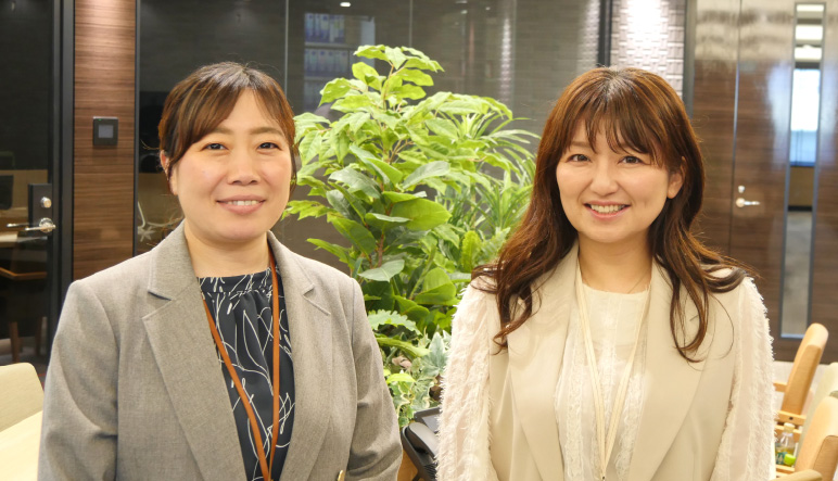 広報部 課長 武井 真美子様(左)広報部 浦野 志帆様(右)