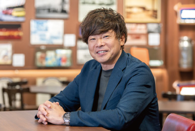写真:フォーモスト ブルーシール株式会社 店舗運営部 課長 山城 純一様