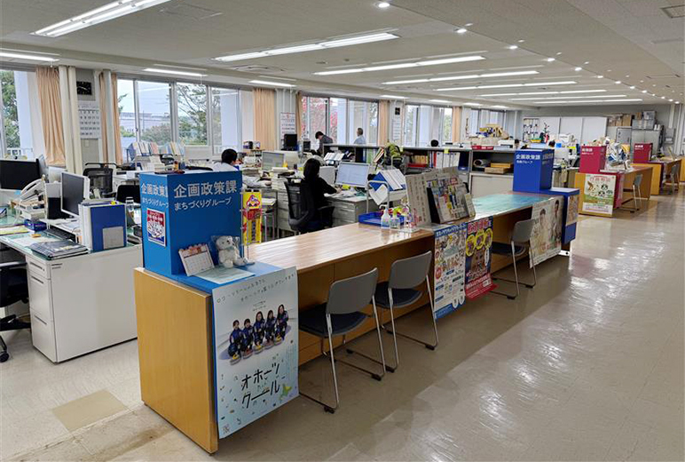 写真:役所内窓口の様子