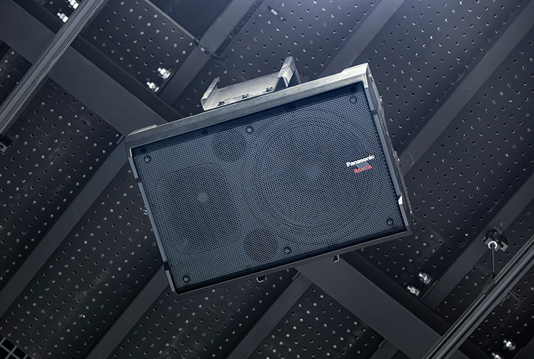 写真：RAMSA30cm 2ウェイスピーカーWS-AR200-K