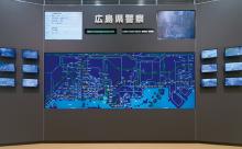写真:広島県警察本部 交通管制センターのモニター