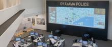 写真:岡山県警の大型画面表示システム